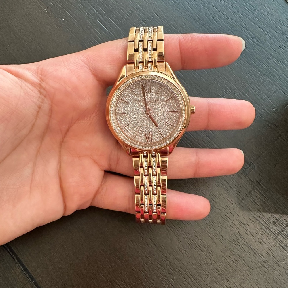 Brand Michael Kors watch like new condition - Picture 2 of 2